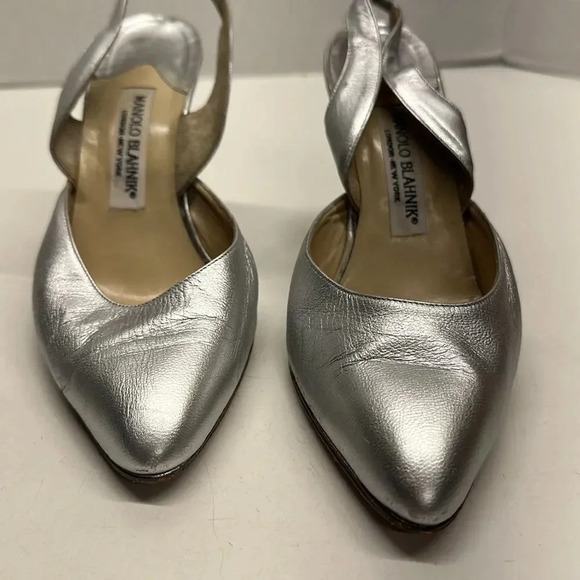 Manolo Blahnik Metallic Silver Slingback Heels - Picture 4 of 14